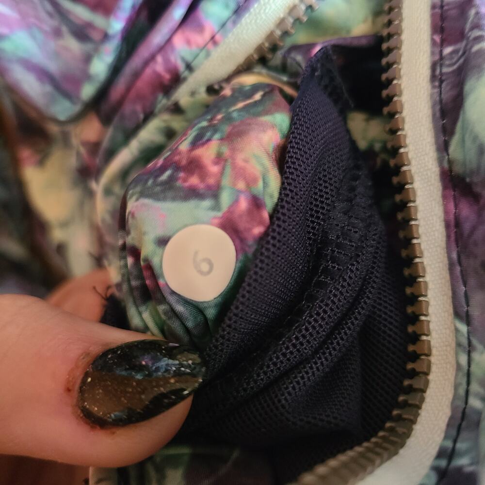 Lululemon Miss Misty II Jacket Packable Iridescent Weather Resistant Windbreaker - Picture 3 of 8